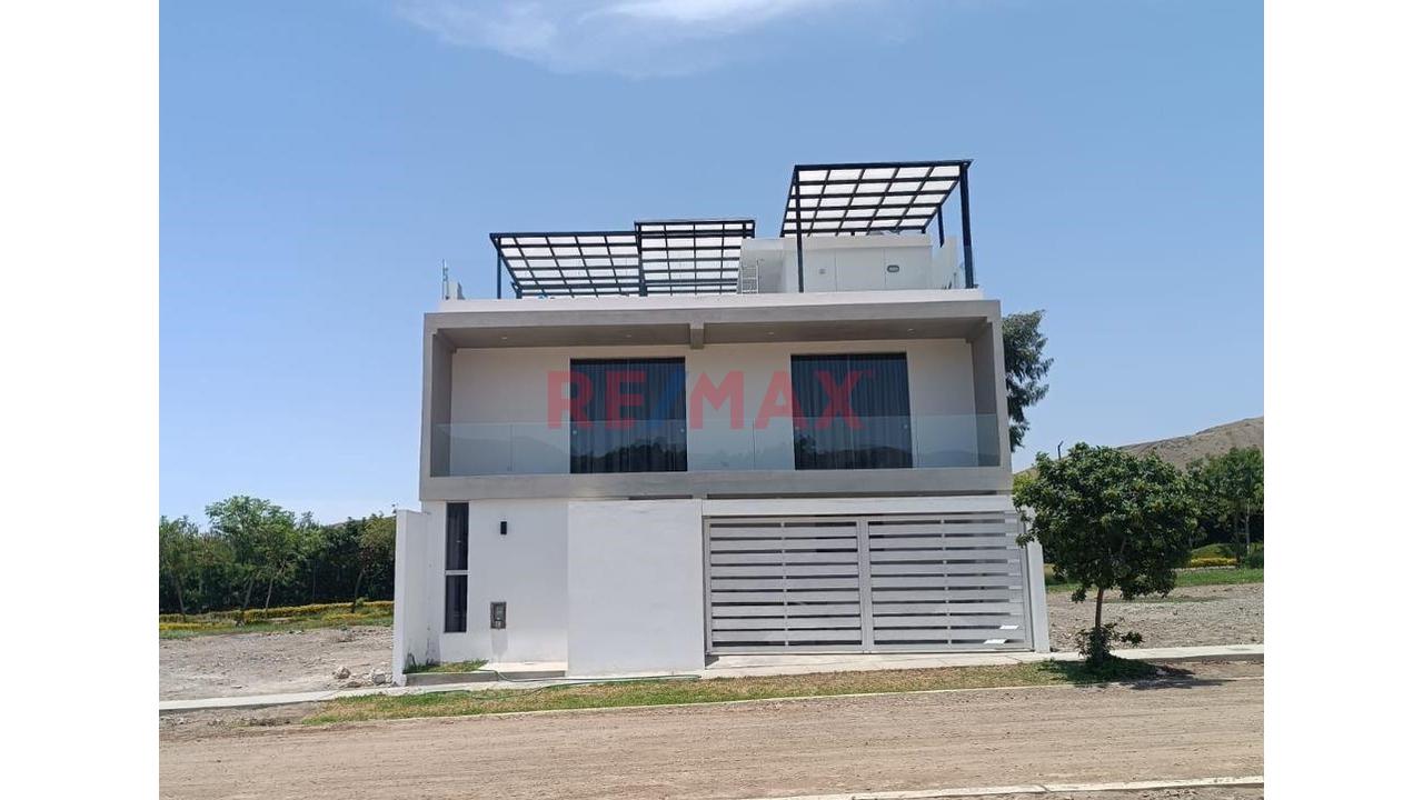 Venta De Hermosa Casa De Campo De 3 Pisos En Azpitia Cañete - 16
