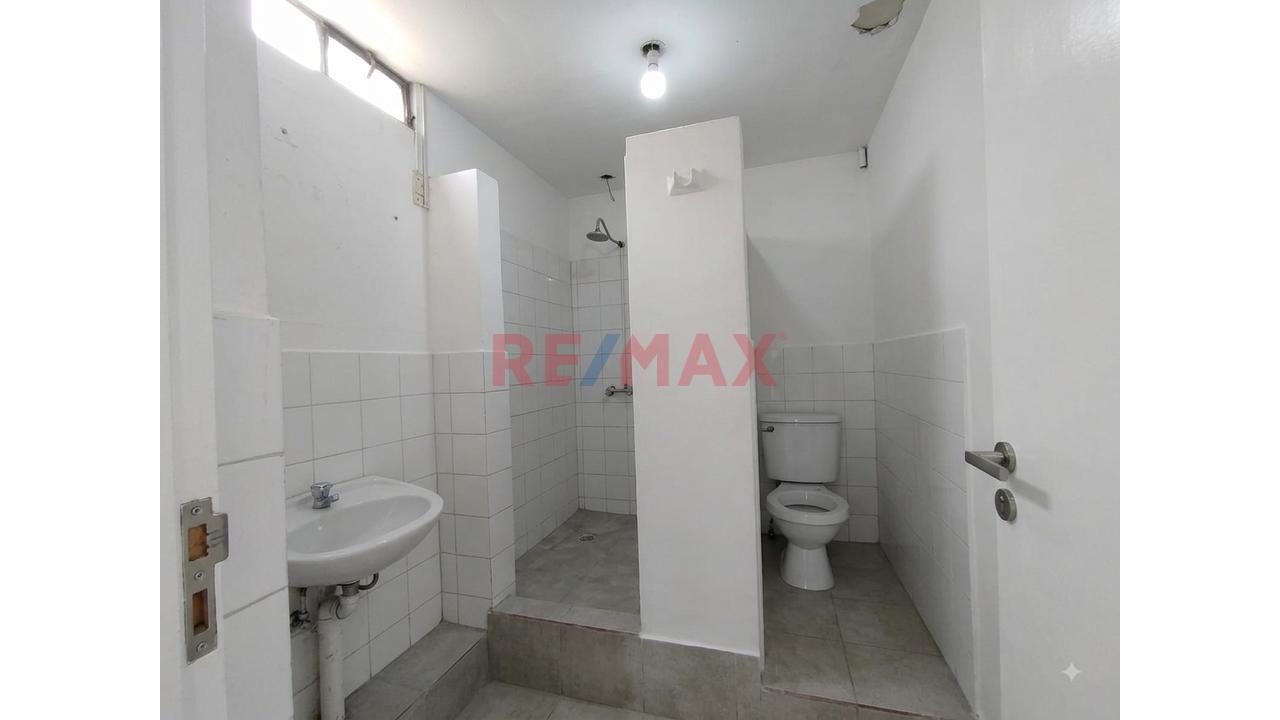 Alquiler Local Comercial Frente A Condominios Comas - 4