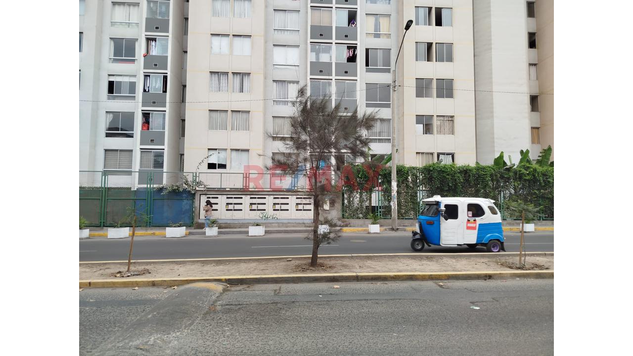 Alquiler Local Comercial Frente A Condominios Comas - 12