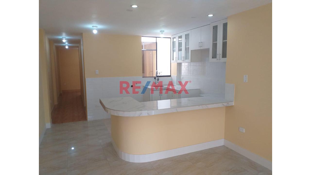 Alquilo Departamento C/S Cochera Urb. Sol De Naranjal S.M.P.