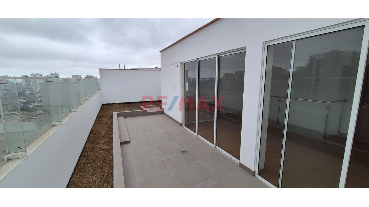Exclusivo Dúplex Con Amplia Terraza En Edificio Brío - 13