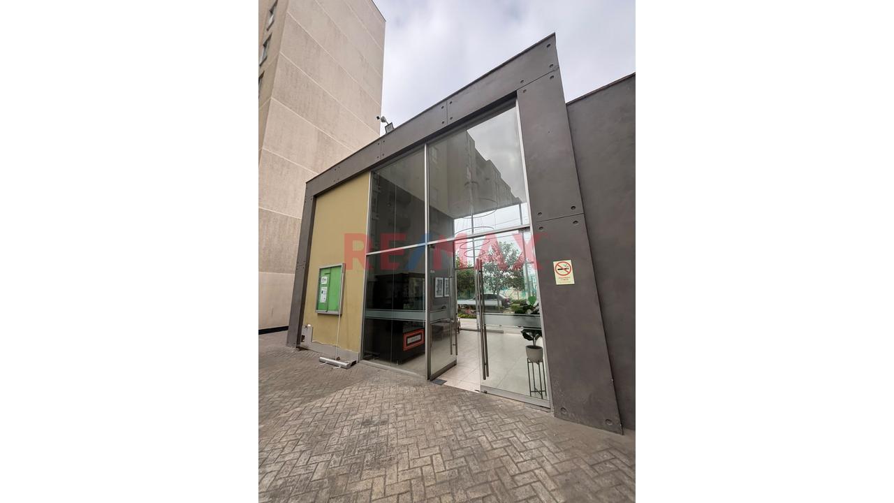 🏡 ¡Alquila Tu Nuevo Hogar En Surco! 3 Dormitorios + Cochera - 15