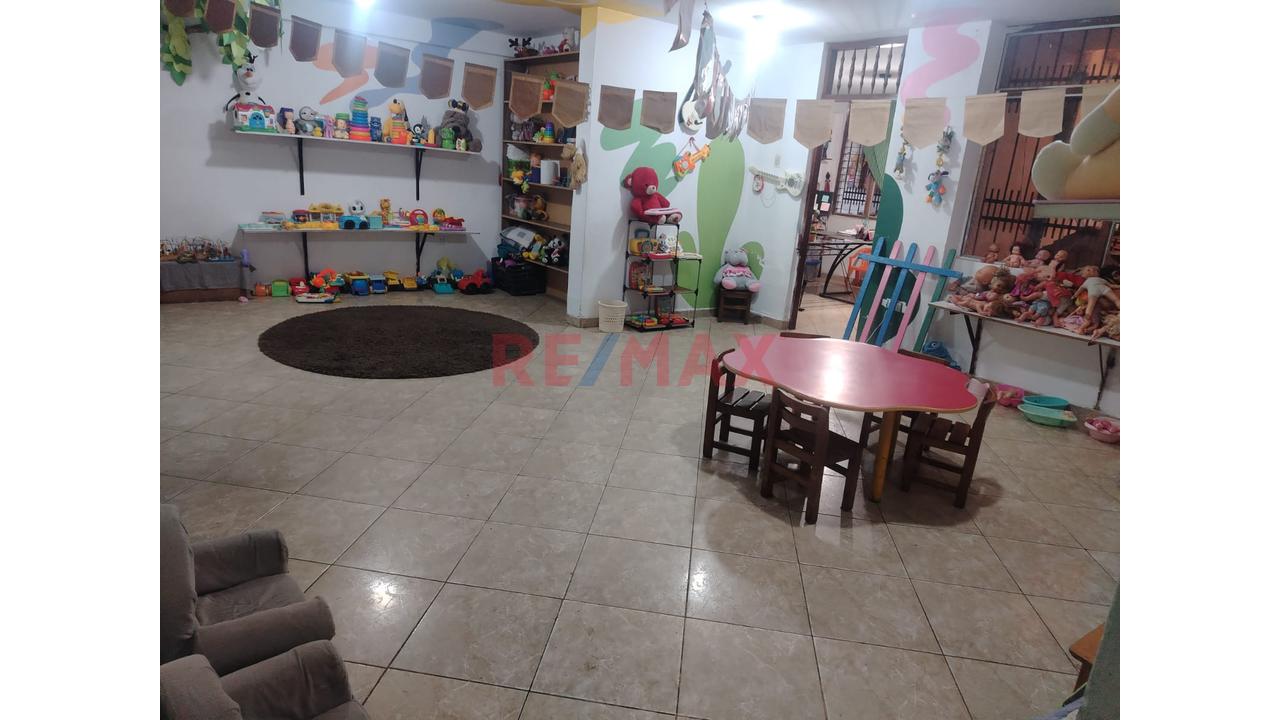 Se Vende Casa Amplia De Un Piso En Gran Zona Comercial - 6