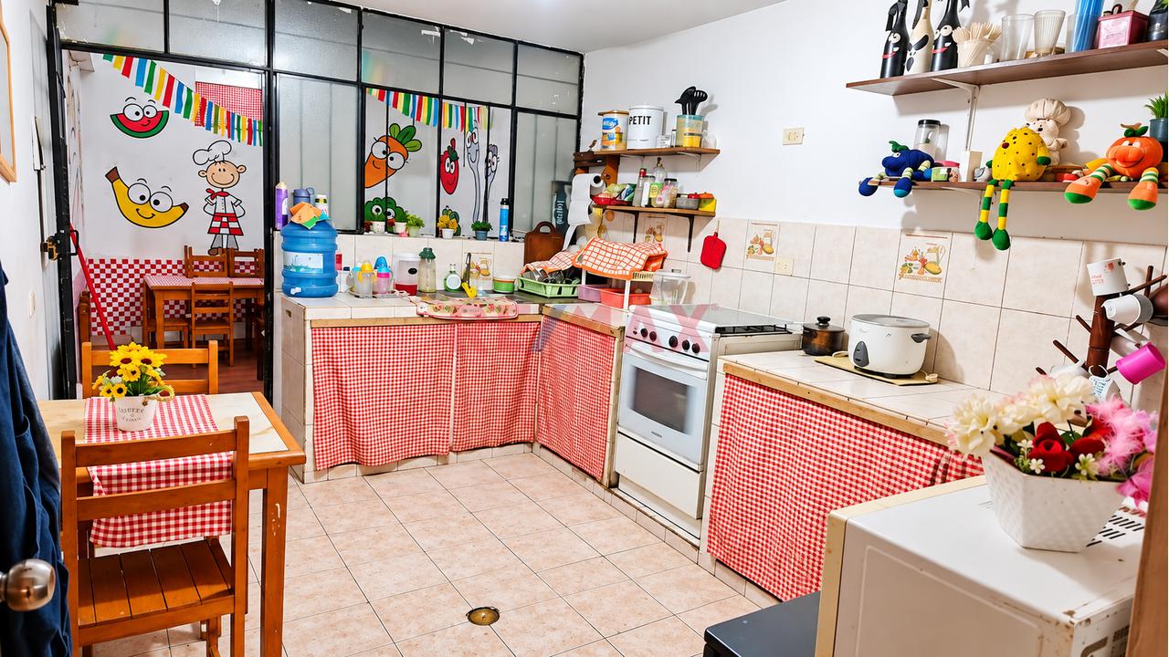 Se Vende Casa Amplia De Un Piso En Gran Zona Comercial - 4