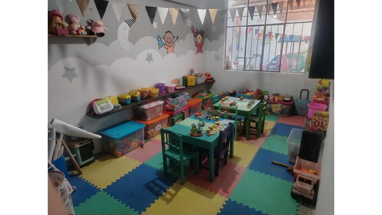 Se Vende Casa Amplia De Un Piso En Gran Zona Comercial - 7