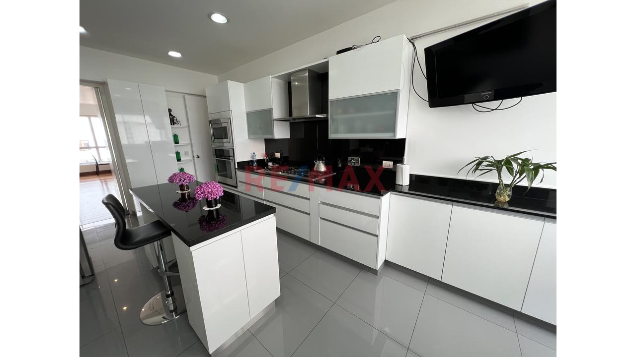 Hermoso Pent House Duplex Con Piscina – 358 M2 En La Mejor Zona De San Isidro — foto 7