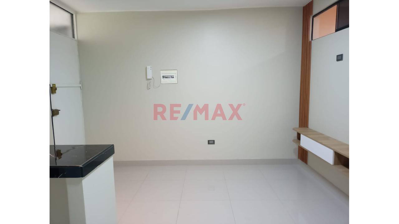 Venta De Departamento - Ubicado En El Distrito De Los Olivos . — foto 8