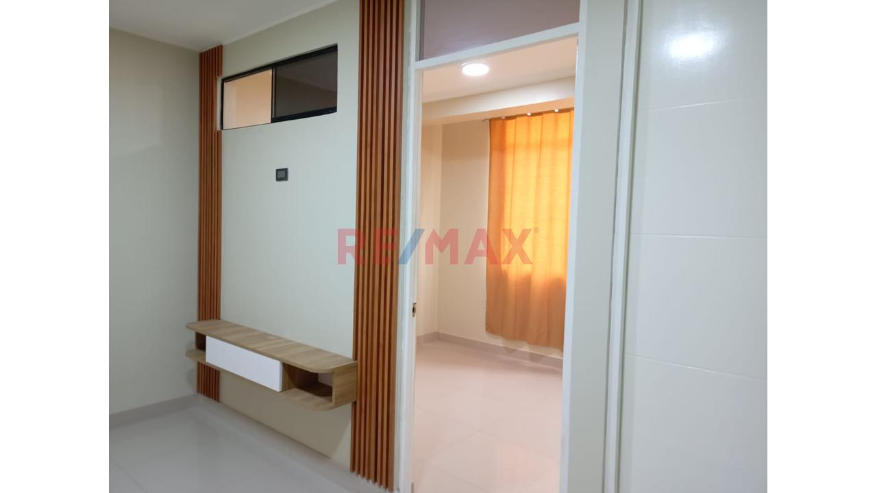 Venta De Departamento - Ubicado En El Distrito De Los Olivos . — foto 2