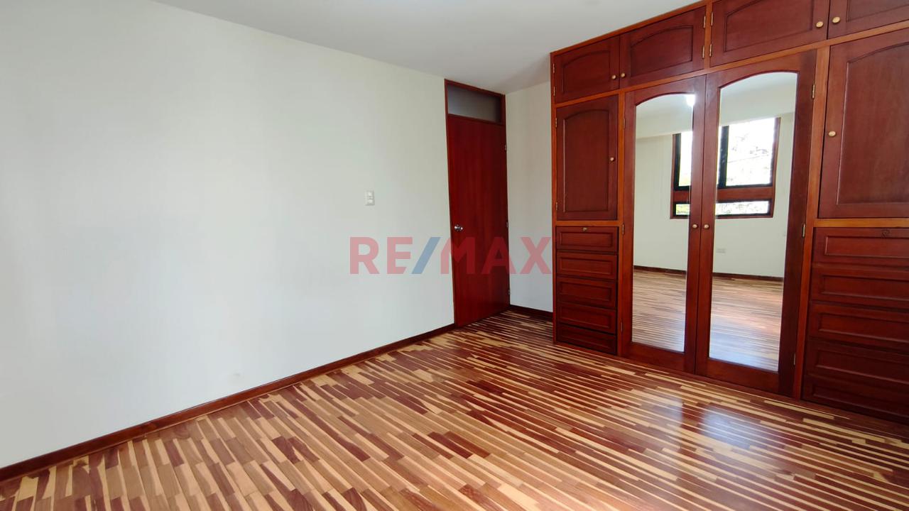 Estratégica Casa En Esquina De 302 M² En Santa Patricia: Amplia Residencia - 5