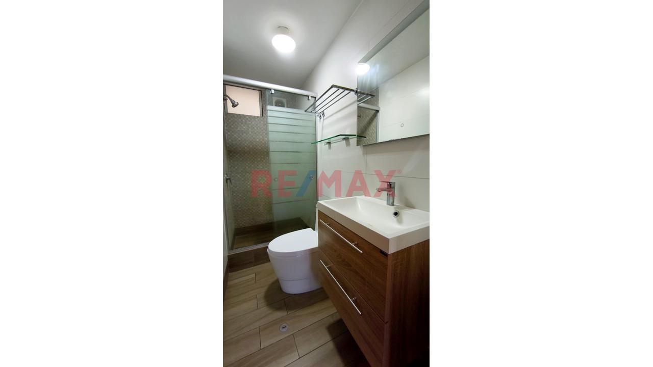 Estratégica Casa En Esquina De 302 M² En Santa Patricia: Amplia Residencia - 17