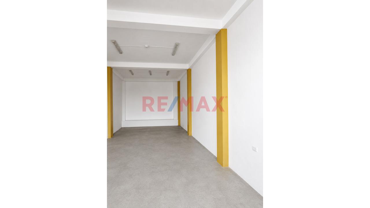 Alquiler De Local Comercial En Ate Vitarte | 65 M² En Primer Piso | Ideal Para Almacén, Distribuidora, Iglesia O Empresa | S/ 1,000 — foto 4
