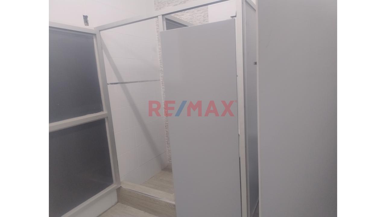 ¡Expande Tu Marca! Local De 420 M² En Plena Av. Carlos Izaguirre — foto 5