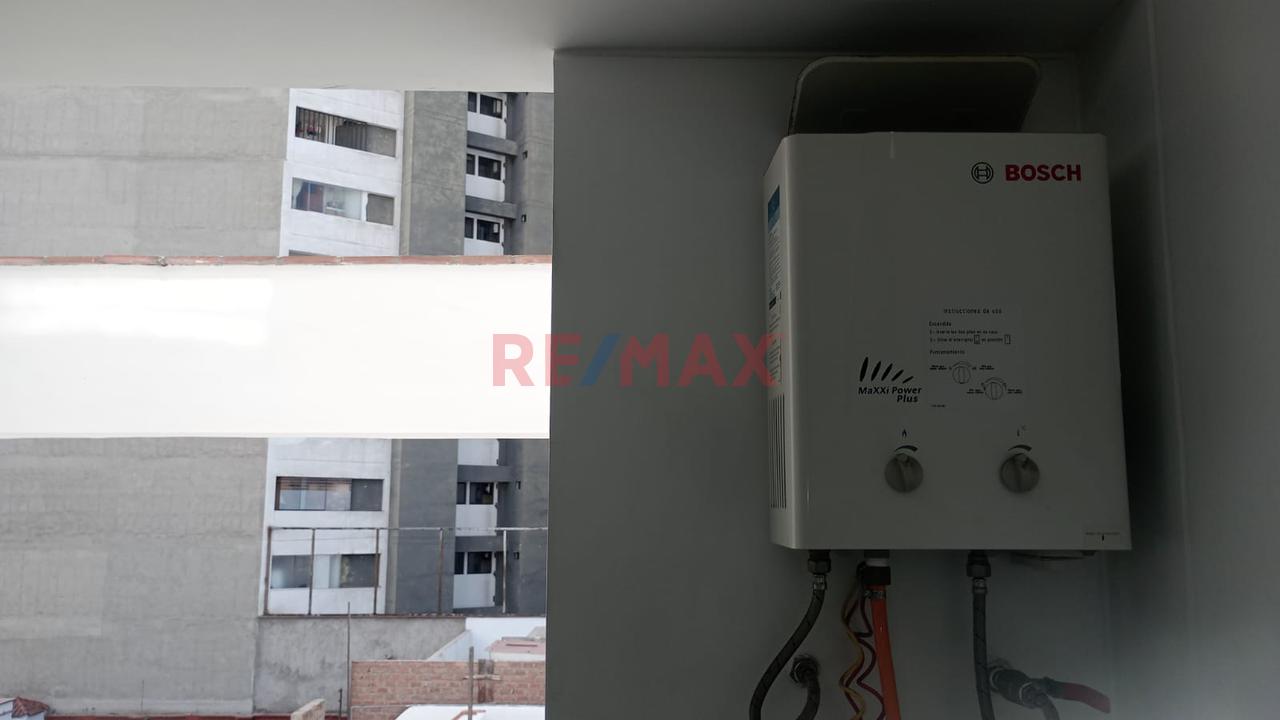 Alquilo Lindo Y Acogedor Departamento Amoblado En Lince Limite Con Jesus Maria Con Cochera — foto 14