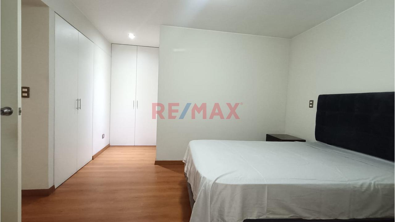 Alquilo Lindo Y Acogedor Departamento Amoblado En Lince Limite Con Jesus Maria Con Cochera — foto 6