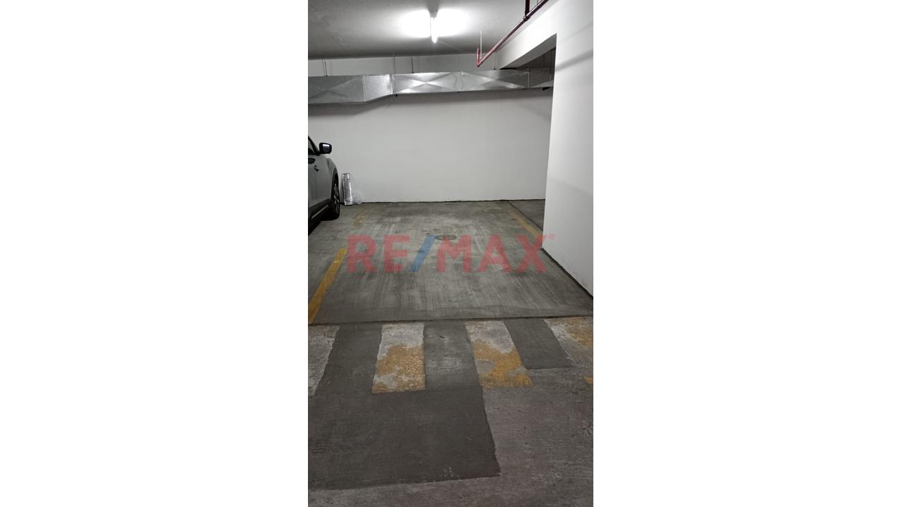 Alquilo Lindo Y Acogedor Departamento Amoblado En Lince Limite Con Jesus Maria Con Cochera — foto 3
