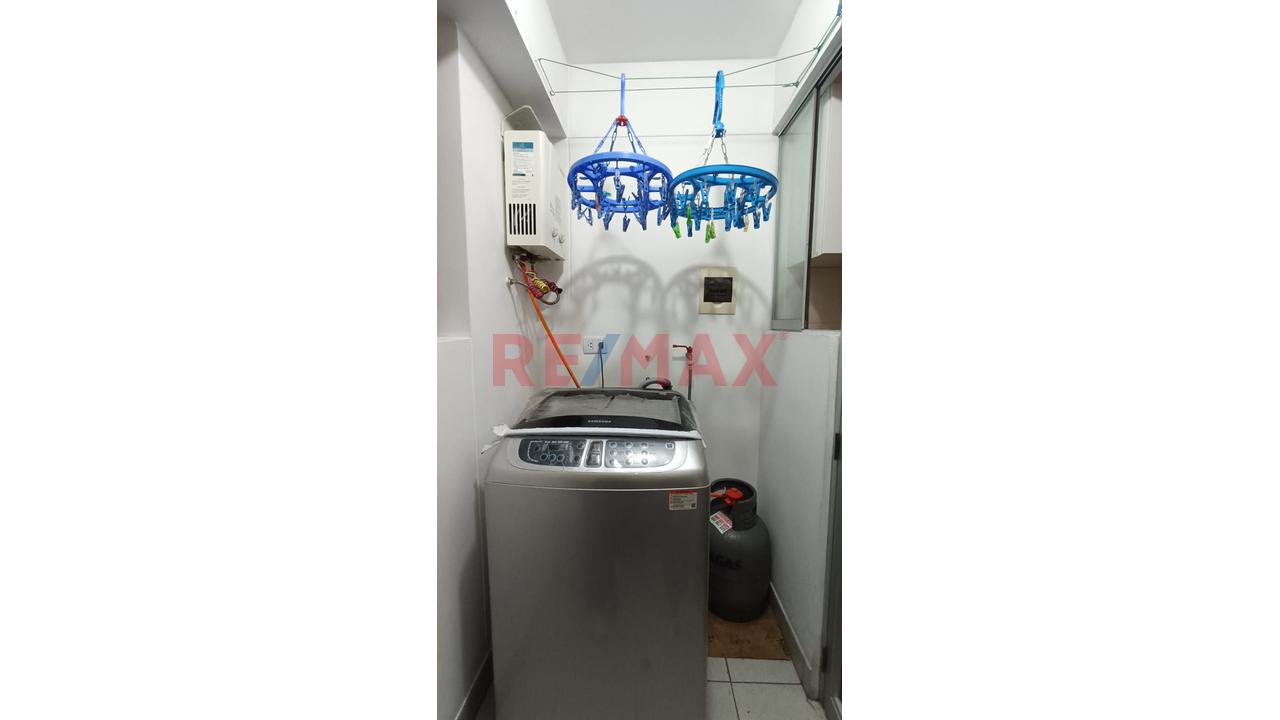 Alquilo Lindo Y Acogedor Departamento Amoblado En Lince Limite Con Jesus Maria Con Cochera — foto 13