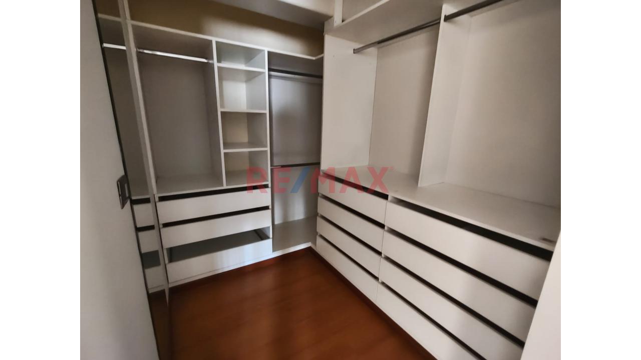 Se Vende Amplio Y Hermoso Departamento En Cerro Colorado — foto 7