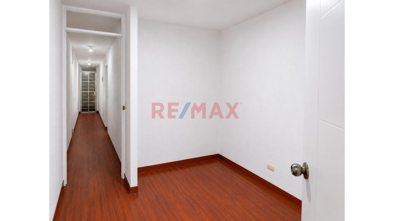 Minidepartamento De 2 Dormitorios En 2.º Piso Frente A Parque – Los Olivos | S/ 900 — foto 6