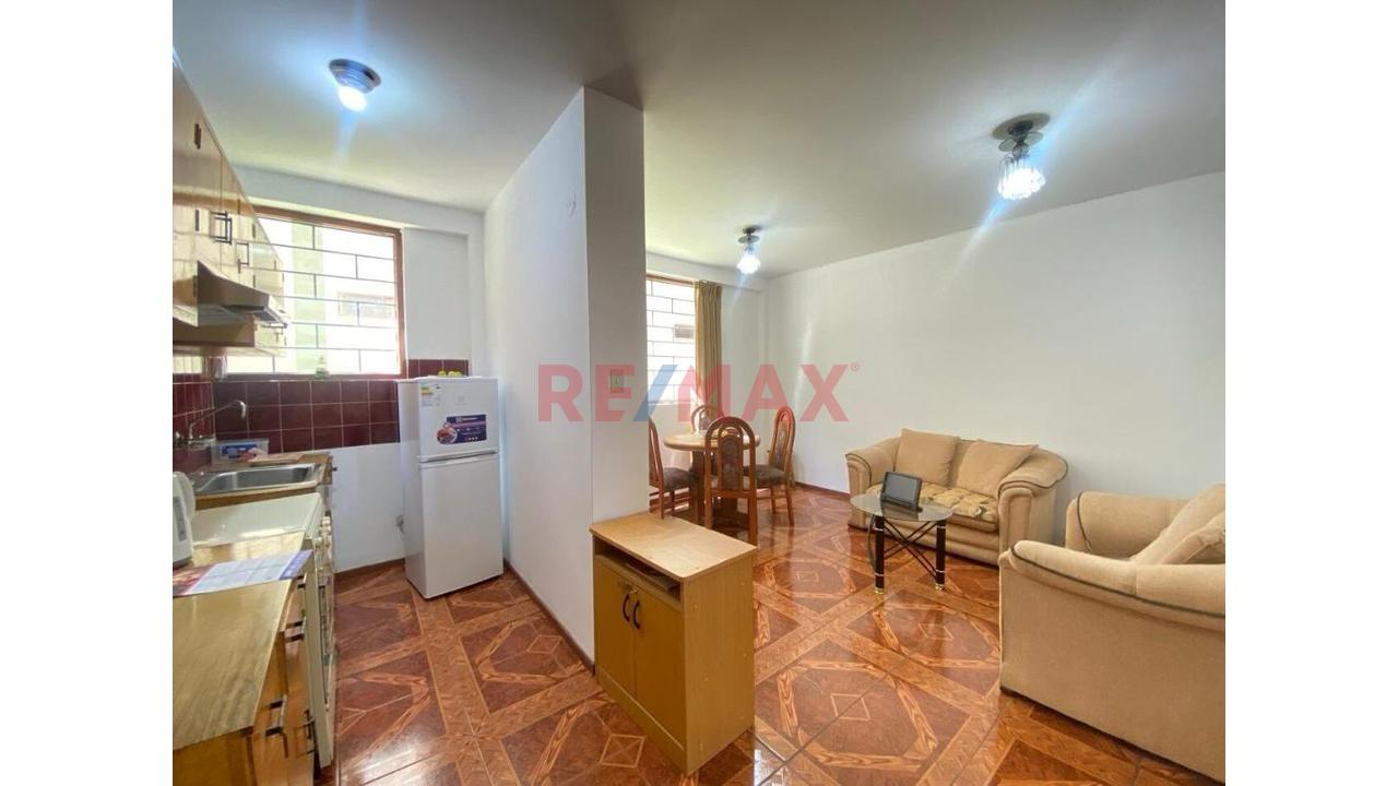 Alquiler Minidepartamento Amoblado -1Er Piso — foto 3