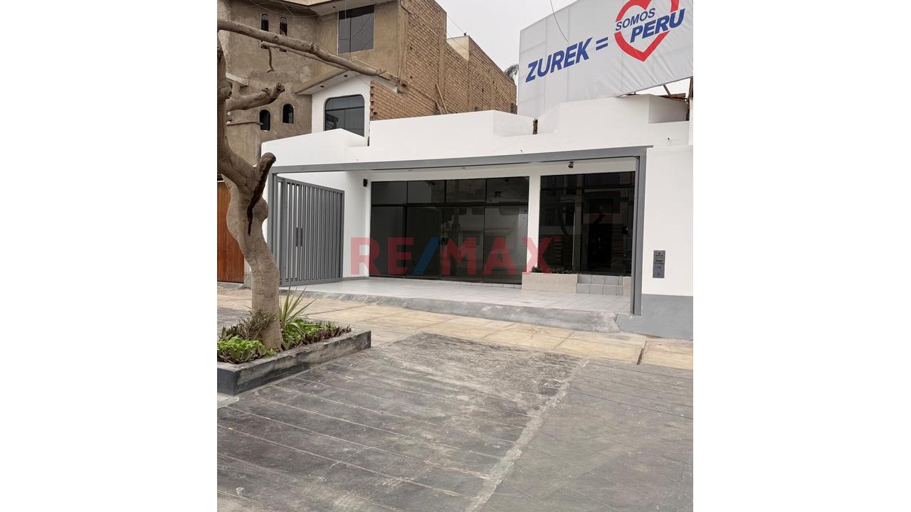 Alquilo Local Comercial De 193.50 M² Y 9 Ml De Frente En Primer Piso - 12