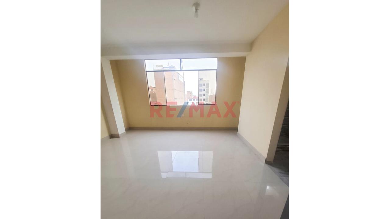 🏡 Casa De 2 Pisos De Ocasión En Condominio Monarca – Carabayllo | Us$75,000 Negociable ✨ ¡Precio De Ocasión! ¡Aprovecha Esta Oportunidad! ✨ 📍 Ubicación: Condominio Menorca – Urb. Los Molinos, Cara — foto 11