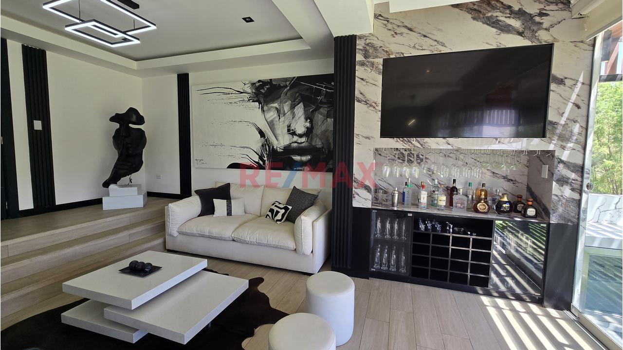 Triplex De Lujo Amoblado En Valle Escondido Cayma - 4