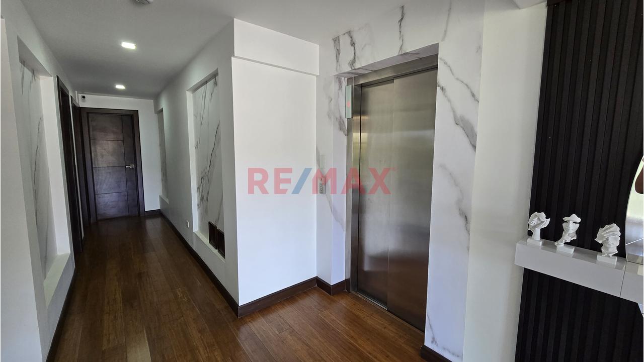 Triplex De Lujo Amoblado En Valle Escondido Cayma - 8