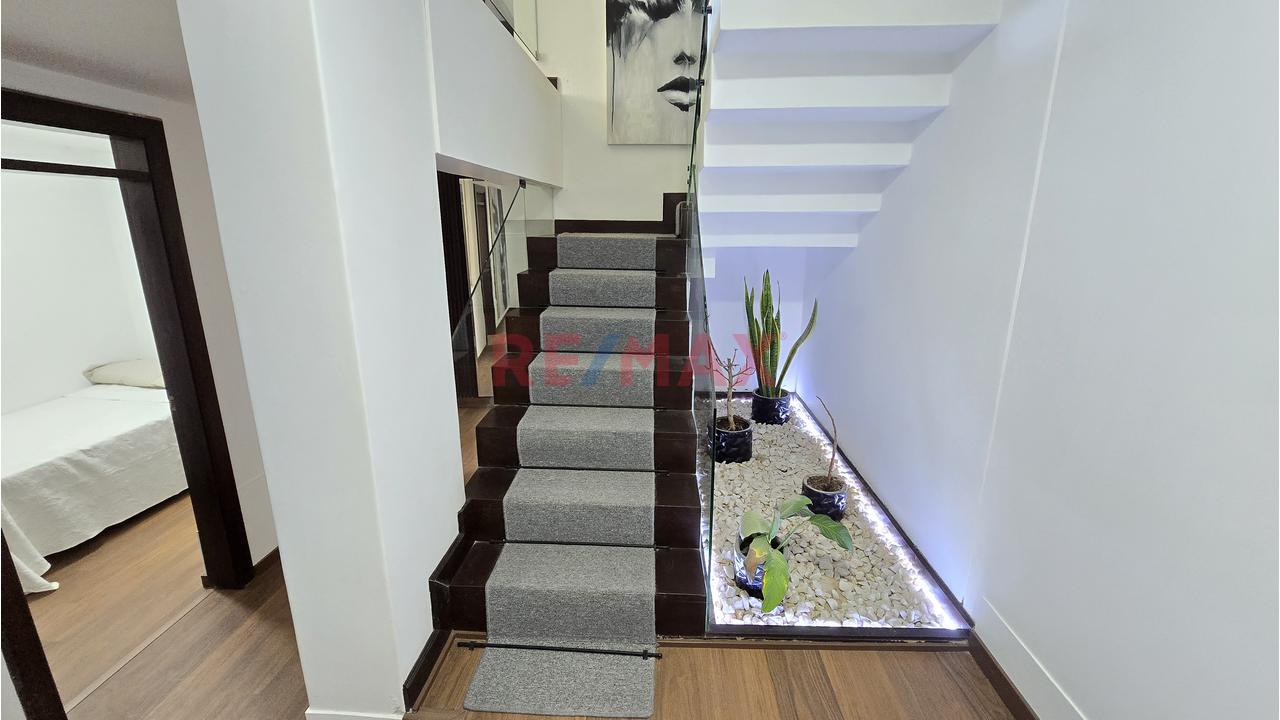 Triplex De Lujo Amoblado En Valle Escondido Cayma - 14