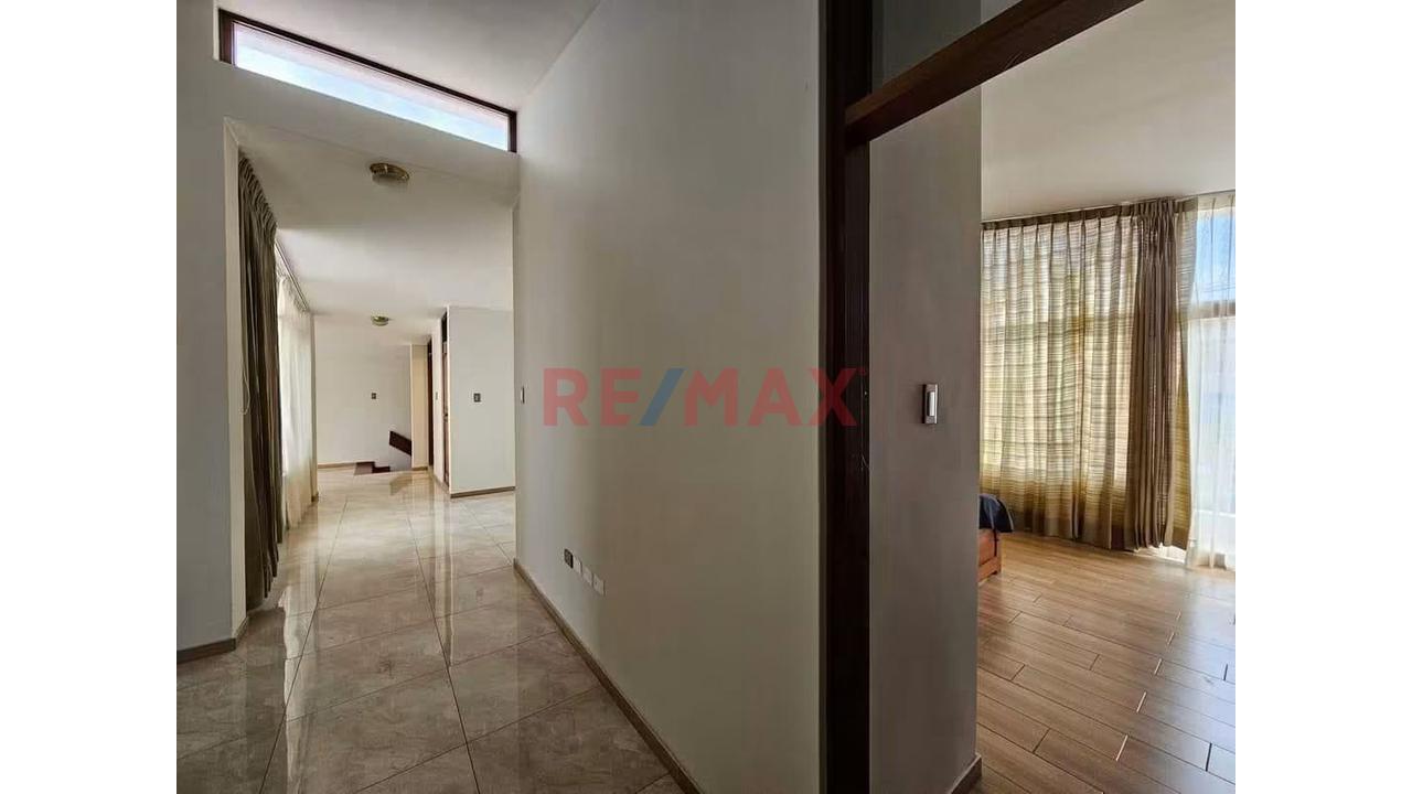 Casa En Alquiler Para Uso Empresarial En Umacollo - 9