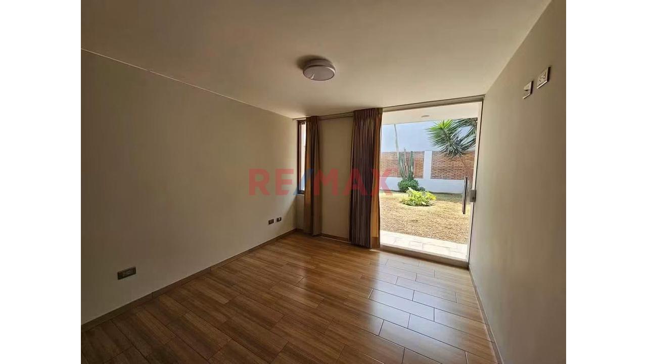 Casa En Alquiler Para Uso Empresarial En Umacollo - 4