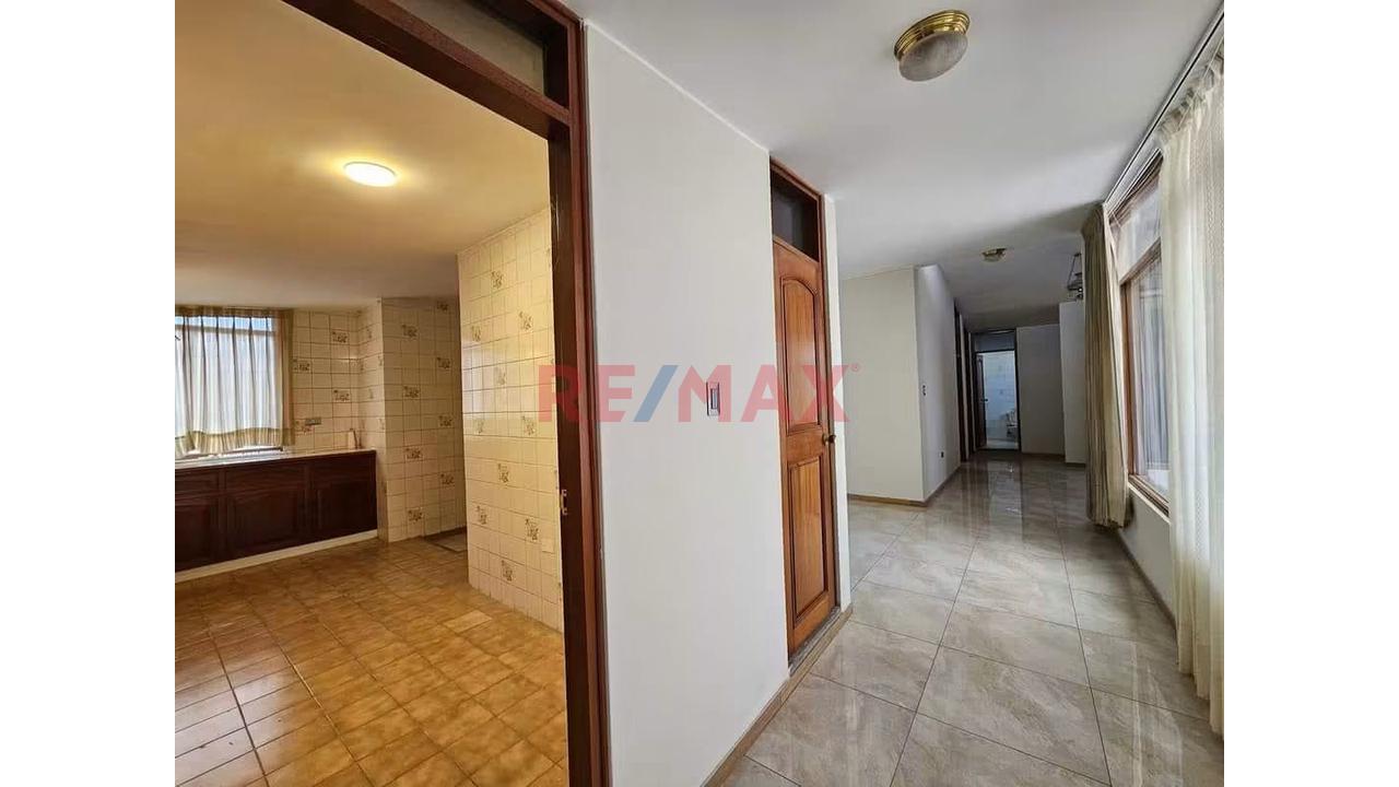 Casa En Alquiler Para Uso Empresarial En Umacollo - 10