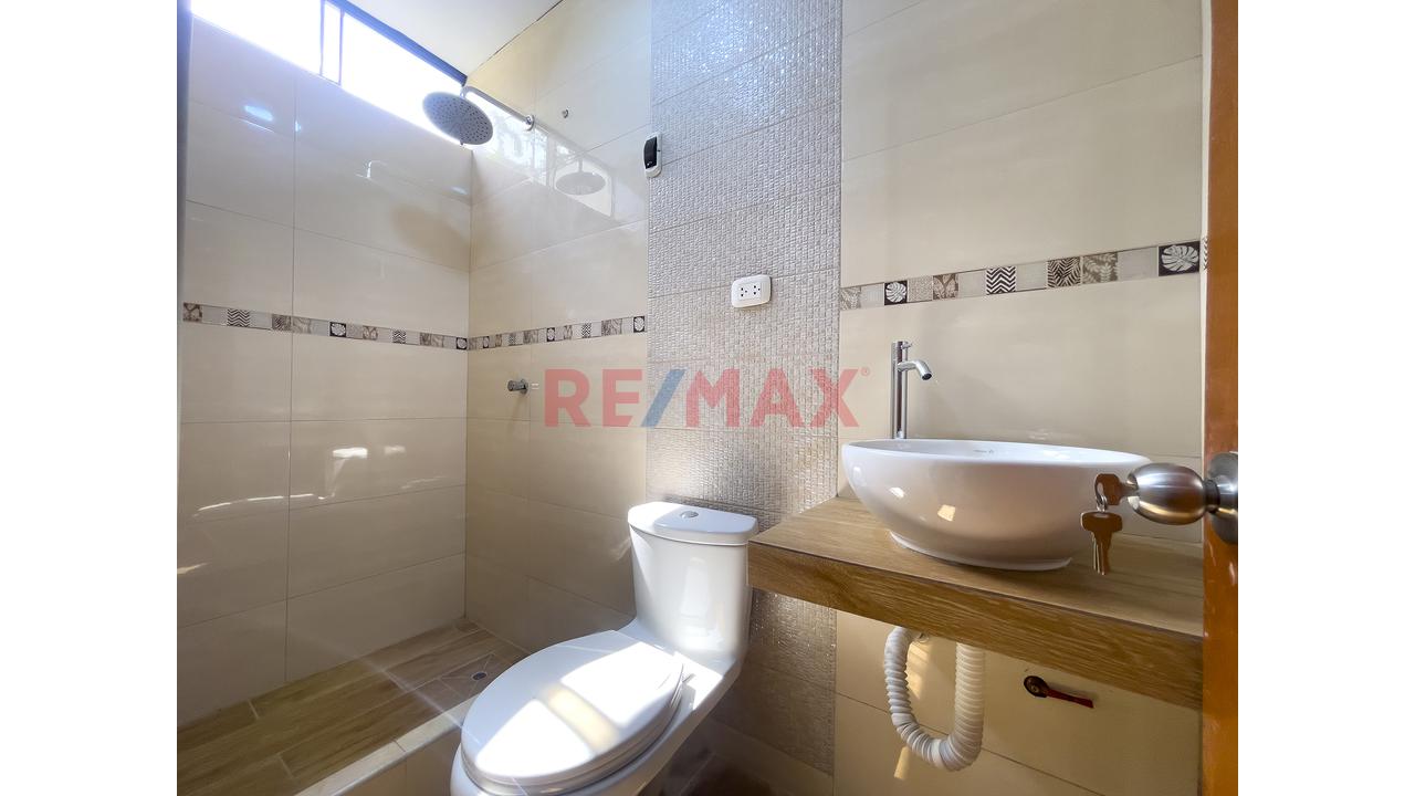 Departamento Frente A Parque En Urb Ingenieria En Venta - 6