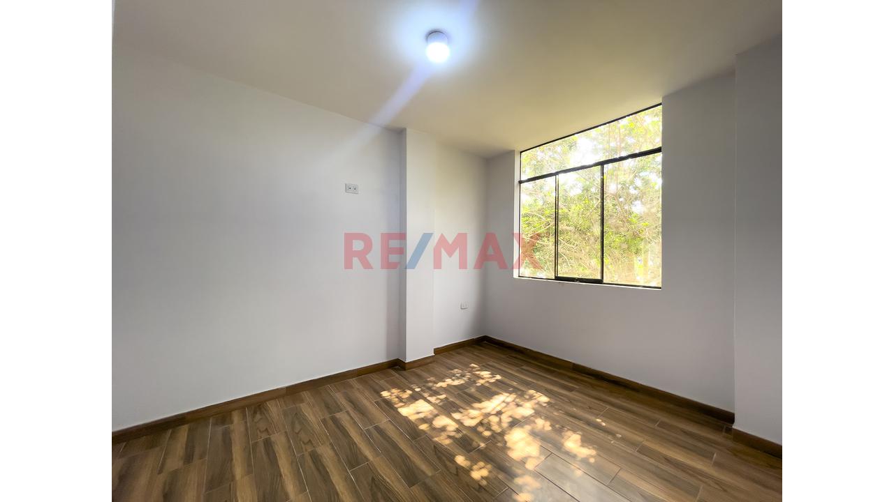 Departamento Frente A Parque En Urb Ingenieria En Venta - 5