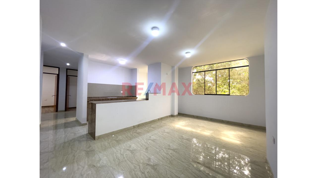 Departamento Frente A Parque En Urb Ingenieria En Venta - 2