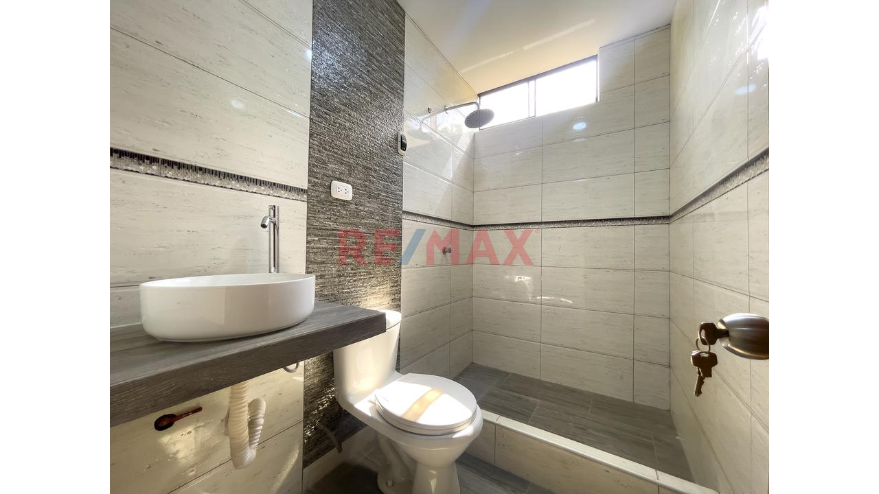 Departamento Frente A Parque En Urb Ingenieria En Venta - 8