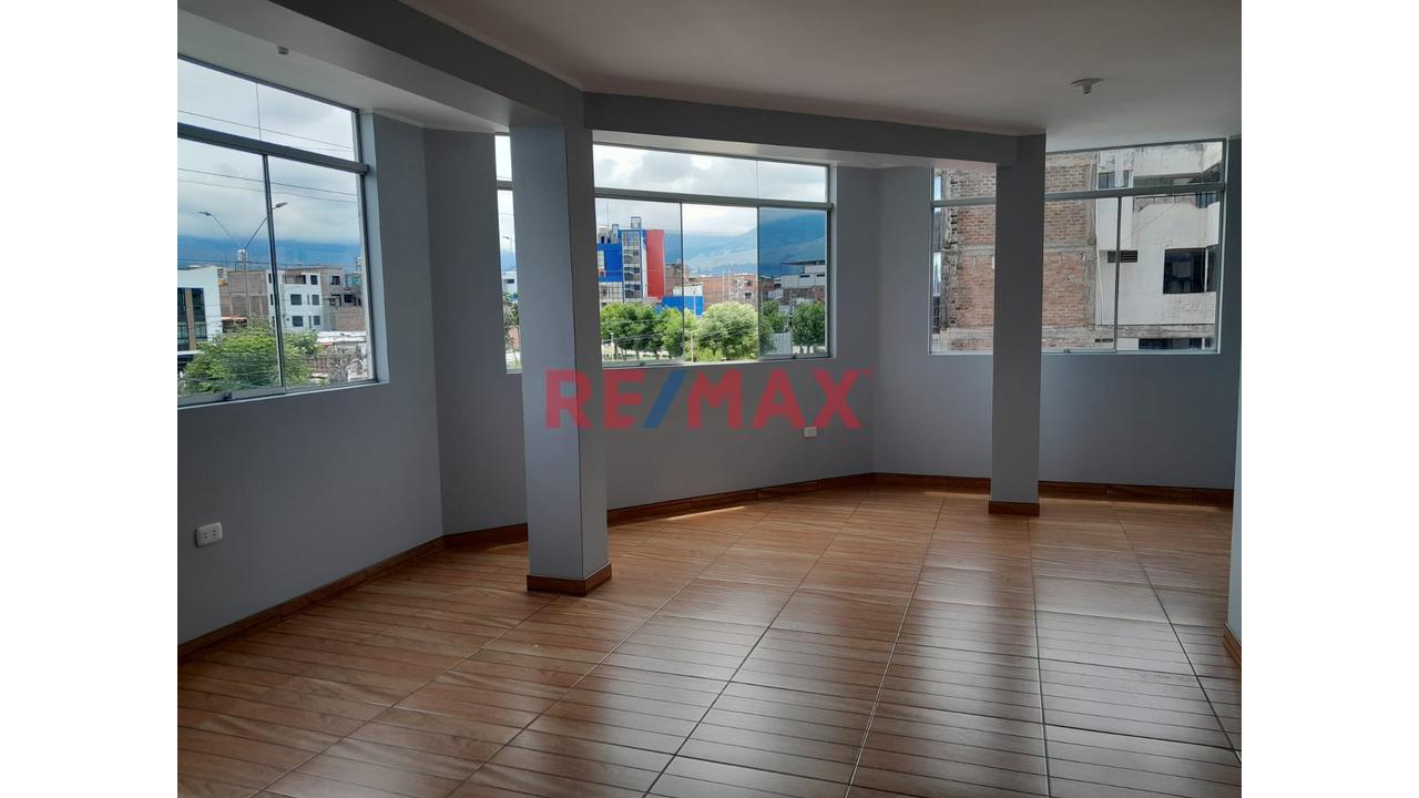 🏡✨ Departamento En Alquiler – En Una Ubicación Estratégica ✨🏡
