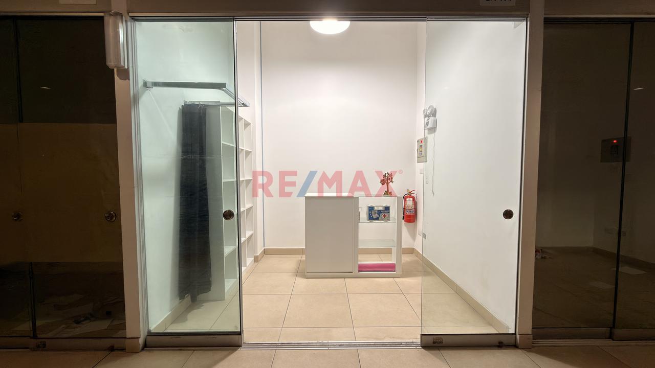 **Local Comercial En Venta – C.C. Gama Moda Plaza, La Victoria** - 4