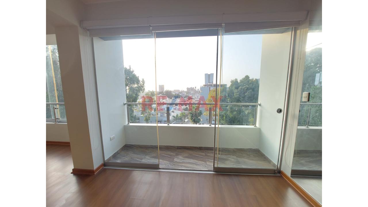 Alquiler De Departamento Duplex En Zona Exclusiva De San Borja - 16