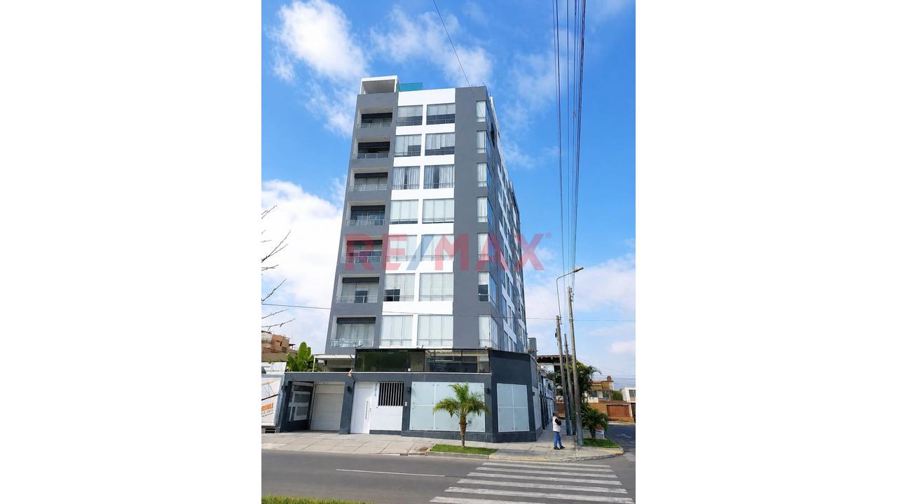 Alquiler De Departamento Duplex En Zona Exclusiva De San Borja - 1