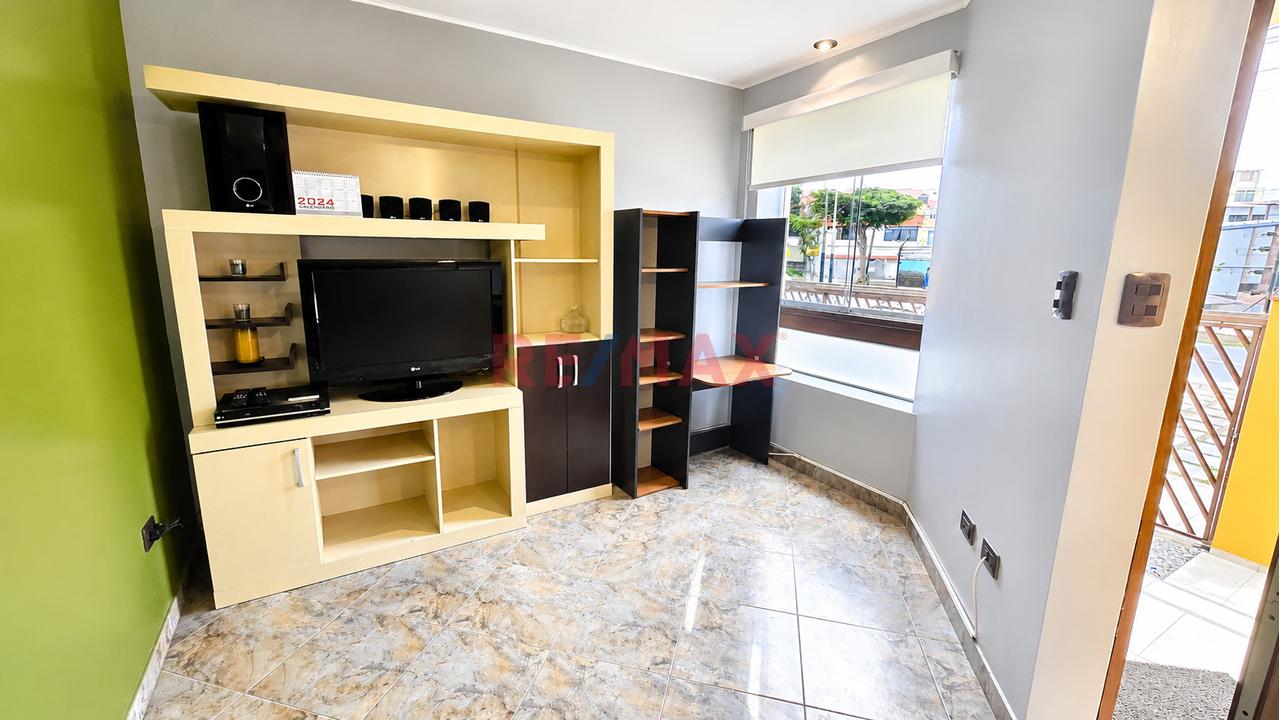 Alquiler Departamento Amoblado En Av. Antares,, Surco — foto 3