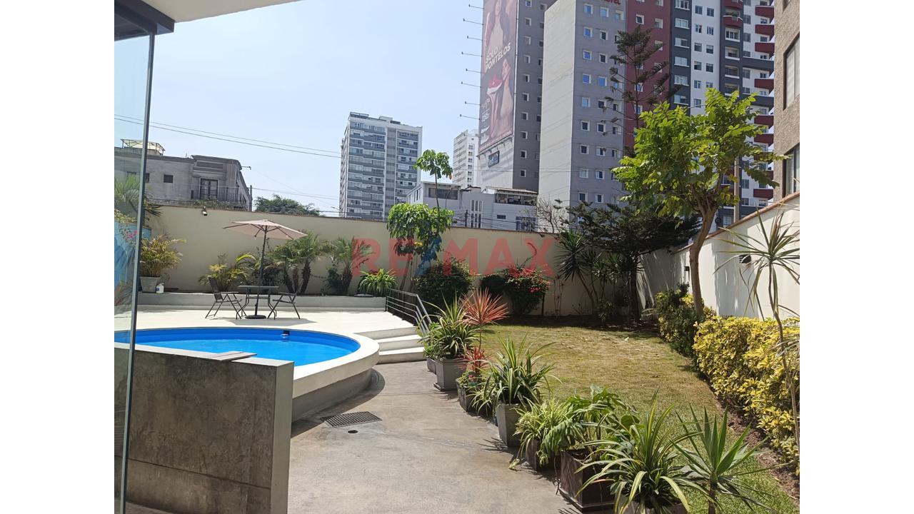 Alquiler Departamento Semiamoblado/ 01 Estacionamiento Amplio En Miraflores — foto 10