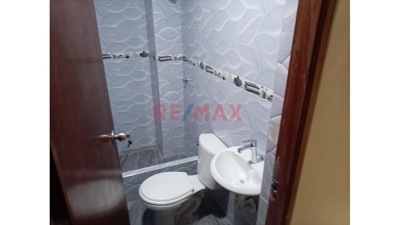 Casa De 3 Pisos En Estreno En Puente Piedra - 5