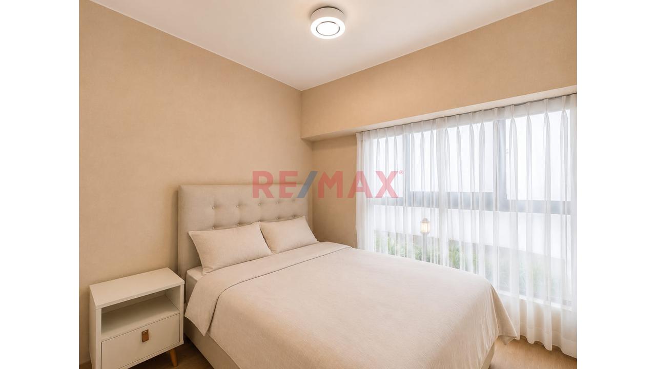 Se Vende Moderno Departamento Con Balcón Y Jardín En Miraflores. Edificio Con Áreas Comunes — foto 3