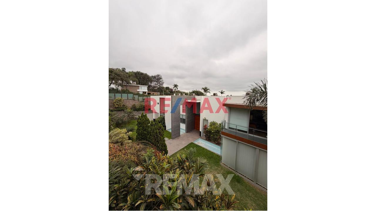 Venta De Espectacular Residencia De Lujo En Casuarinas Surco