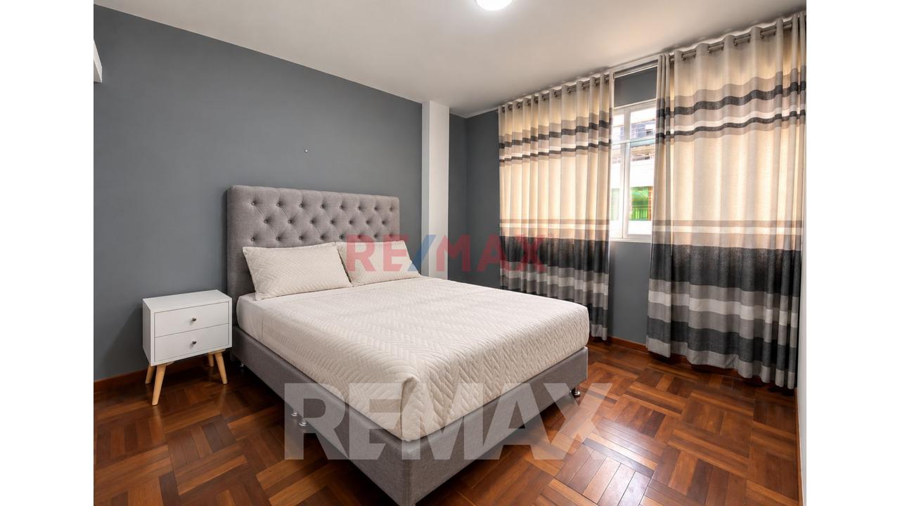 🏡 Venta De Casa De 3 Pisos + Azotea | A 1 Cuadra De Estacion Del Tren San Carlos | Sjl — foto 8