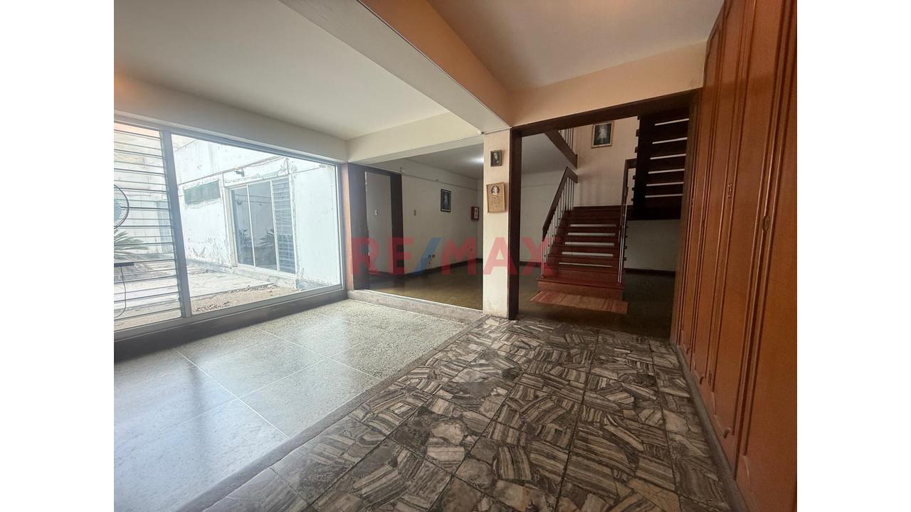 Vendo Casa Como Terreno De 635 M² En La Floresta De Monterrico: 4 Pisos Para Desarrolladores - 14