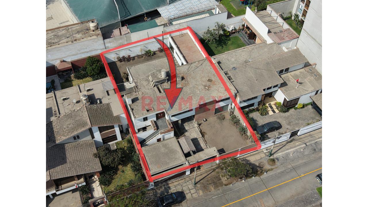Vendo Casa Como Terreno De 635 M² En La Floresta De Monterrico: 4 Pisos Para Desarrolladores - 3