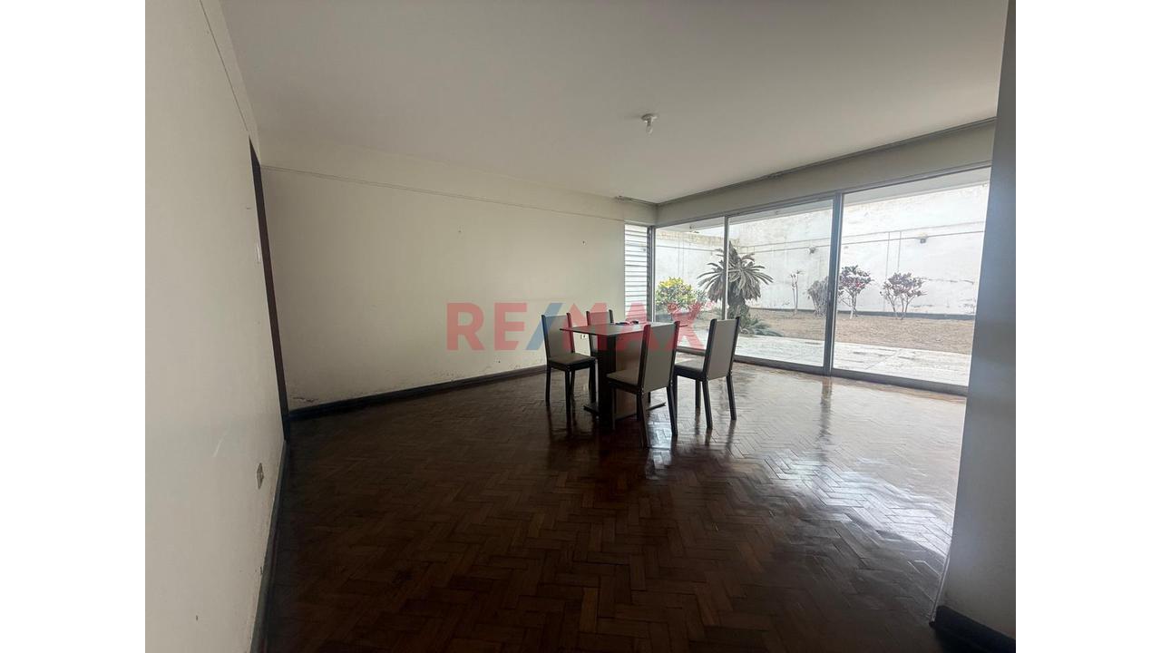 Vendo Casa Como Terreno De 635 M² En La Floresta De Monterrico: 4 Pisos Para Desarrolladores - 16