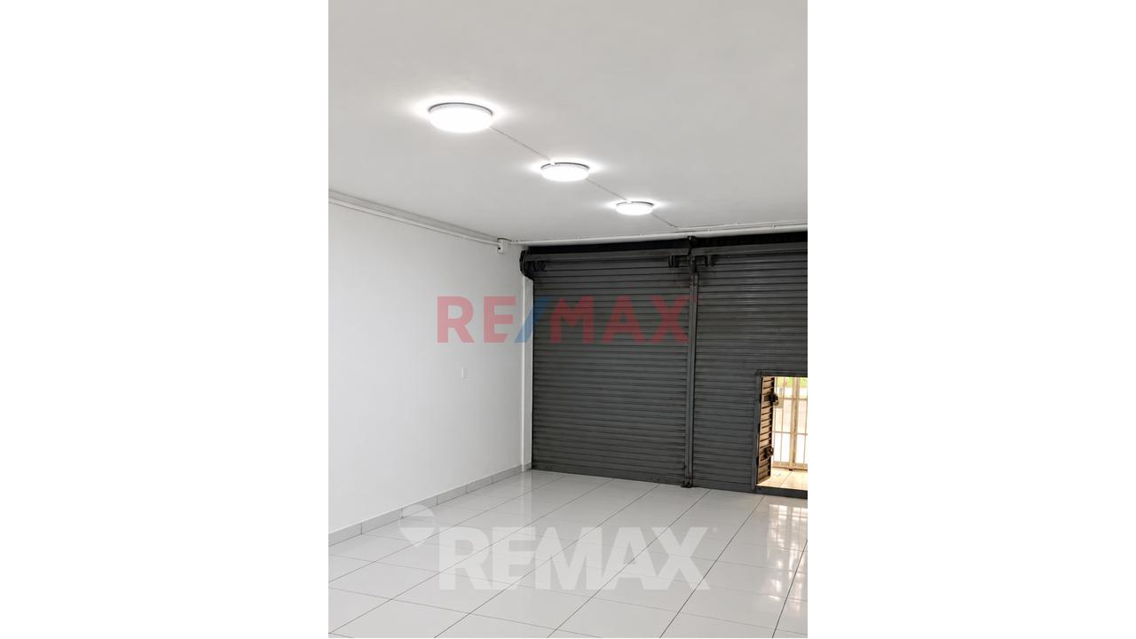Alquiler De Local Comercial Cuadra 14   Av. Del Aire Y Rosa Toro – San Luis! - 8