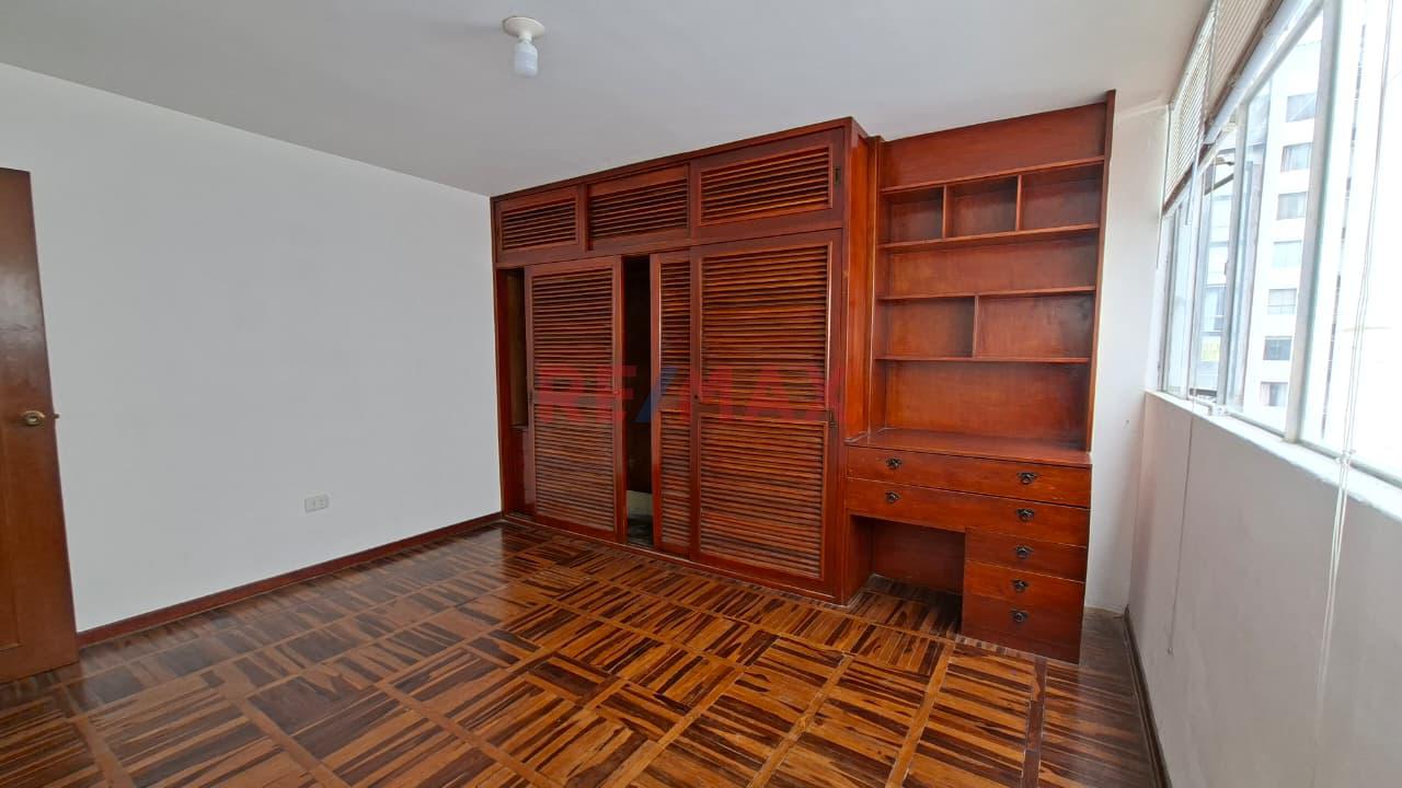 Departamento En Alquiler - Espacioso Y Acogedor — foto 3